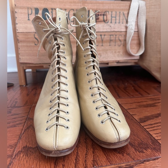 BY FAR Becca Boot - Picture 5 of 5